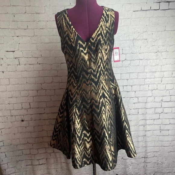 Vince Camuto | Dresses | Vince Camuto Size 6 Black And Gold Fit And Flare  Dress | Poshmark